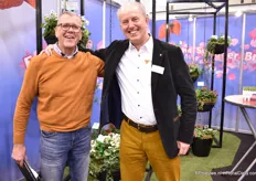 At the ABZ Seeds booth there was a little family reunion. Hans van Bentvelsen of African Roots came to visit his cousin Gé Bentvelsen.